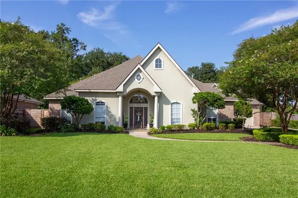 112 Oak Manor Lane, St Rose, LA 70087