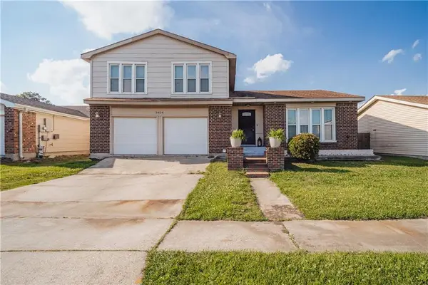 3824 Burntwood Drive, Harvey, LA 70058