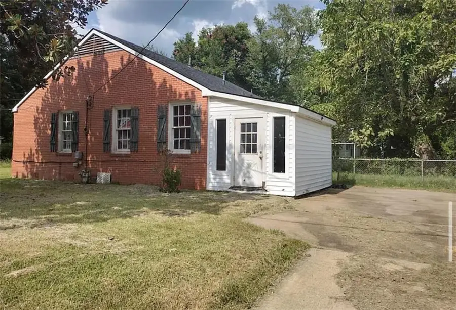 3233 Laurel Street, Alexandria, LA 71301 - #2