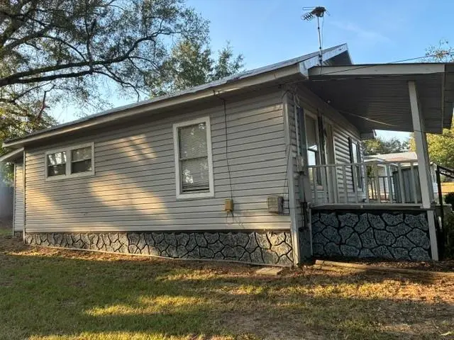 917 S. Elm Street, Hodge, LA 71247 - #3