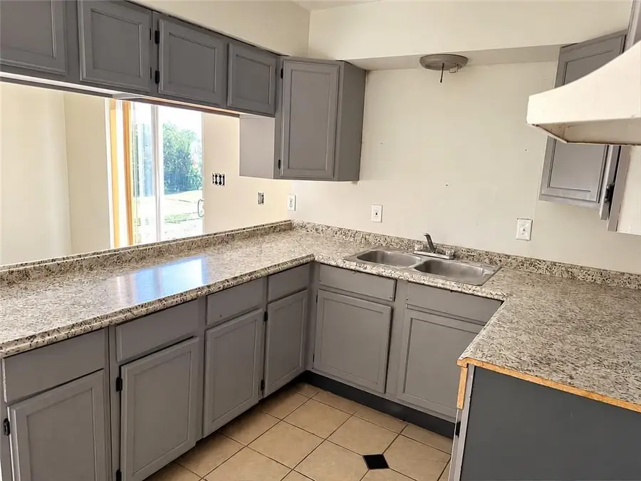 6800 W Coronet Court, New Orleans, LA 70126 - #2