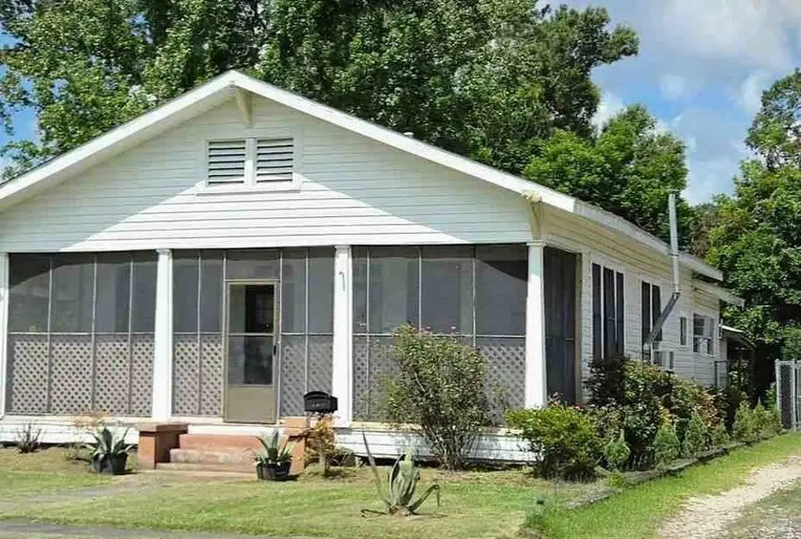 311 N 1st Street, Amite, LA 70422 - #2