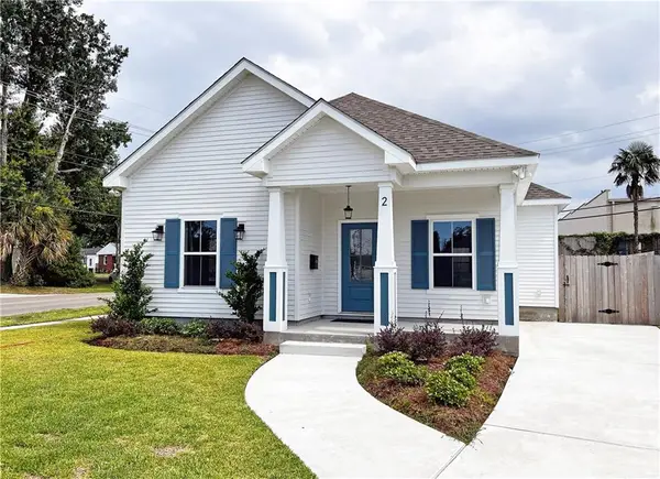 2 Fairlane Drive, Metairie, LA 70003