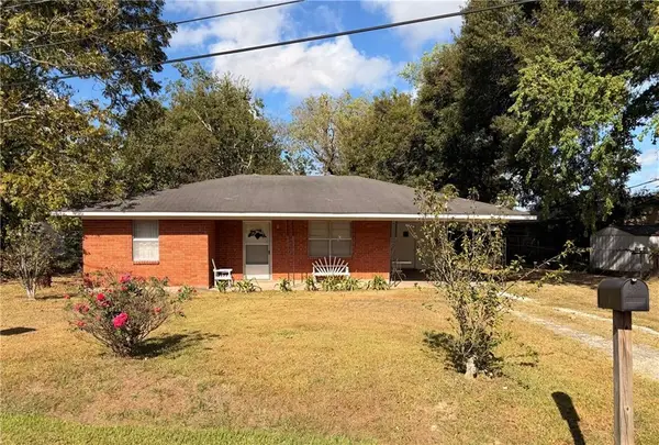 500 Cottage Street, Marksville, LA 71351