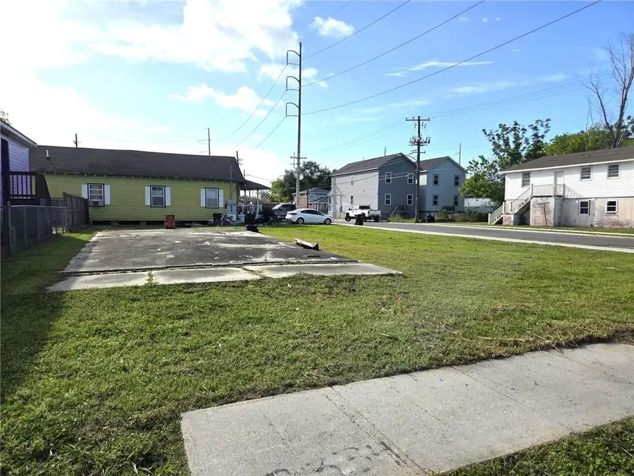 2334,2336,2338 Clouet Street, New Orleans, LA 70117 - #3