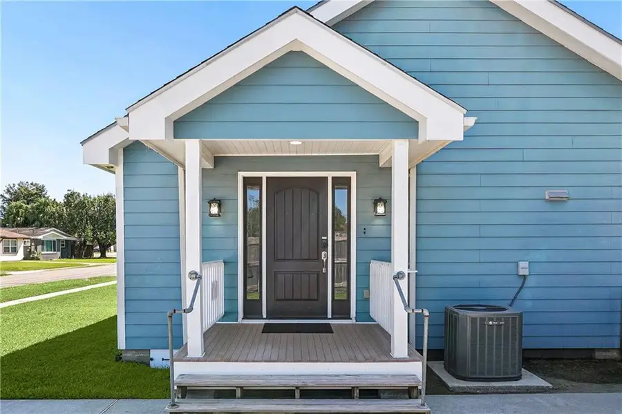 304 V F W Boulevard, Harahan, LA 70123 - #3