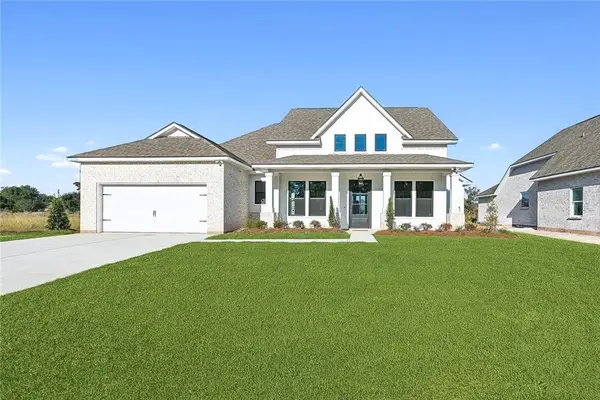 1672 Sweet Pea Court, Madisonville, LA 70447