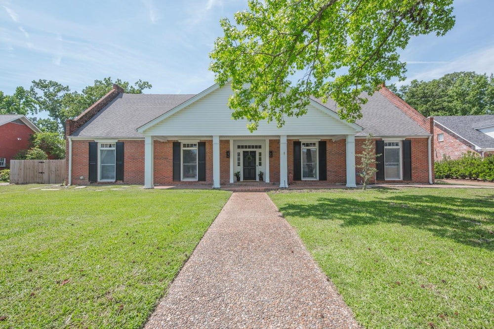3338 Deborah Drive, Monroe, LA 71201 BHGRE