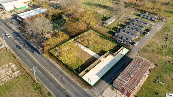 1904 1/2 Desiard Street, Monroe, LA 71201