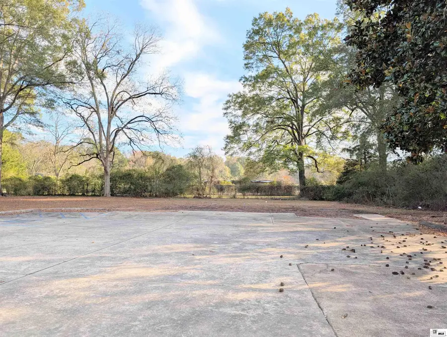 644 E Jefferson Avenue, Bastrop, LA 71221 - Image #2