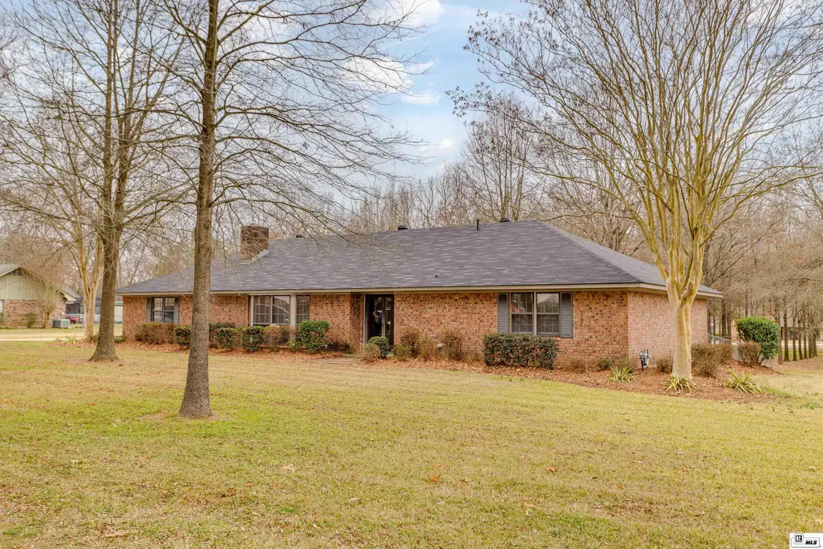 303 Mill Street, Oak Grove, LA 71263 - Image #1