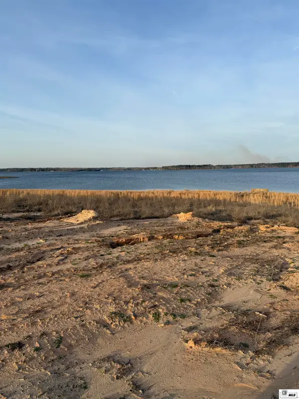 000 Pelican Pointe Drive, Jonesboro, LA 71251