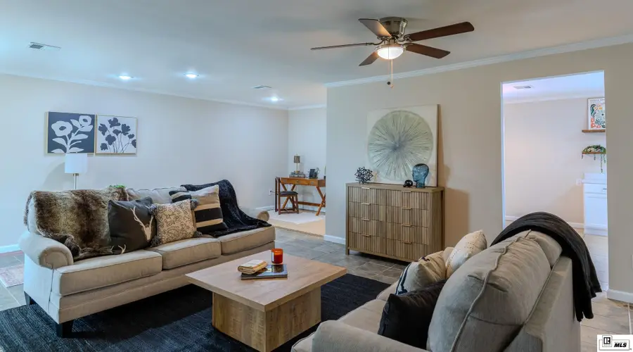 228 Eisenhower Drive, Monroe, LA 71203 - #3