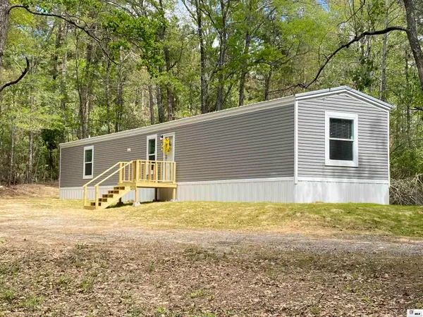 136 Walnut Hill Drive, Calhoun, LA 71225