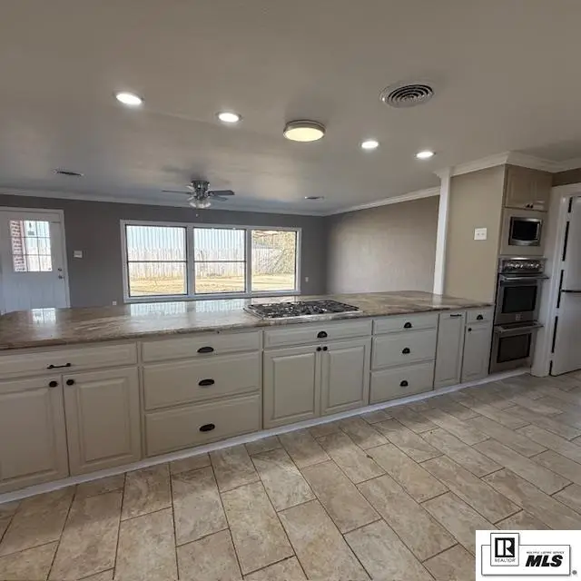 8635 Cypress Street, West Monroe, LA 71291 - #3