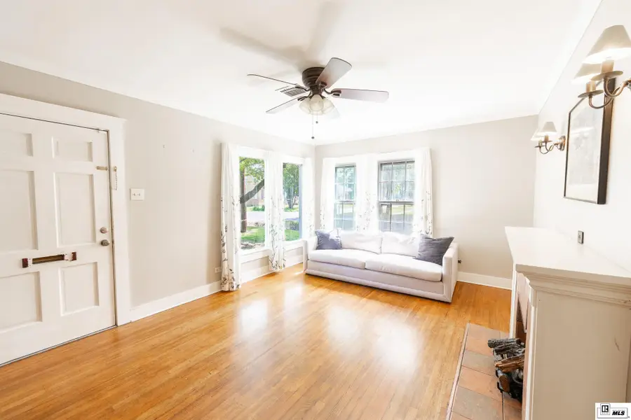 701 Roselawn Avenue, Monroe, LA 71201 - #3