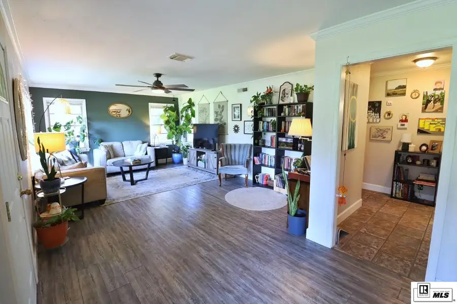 528 Lakeshore Drive, Monroe, LA 71203 - #2