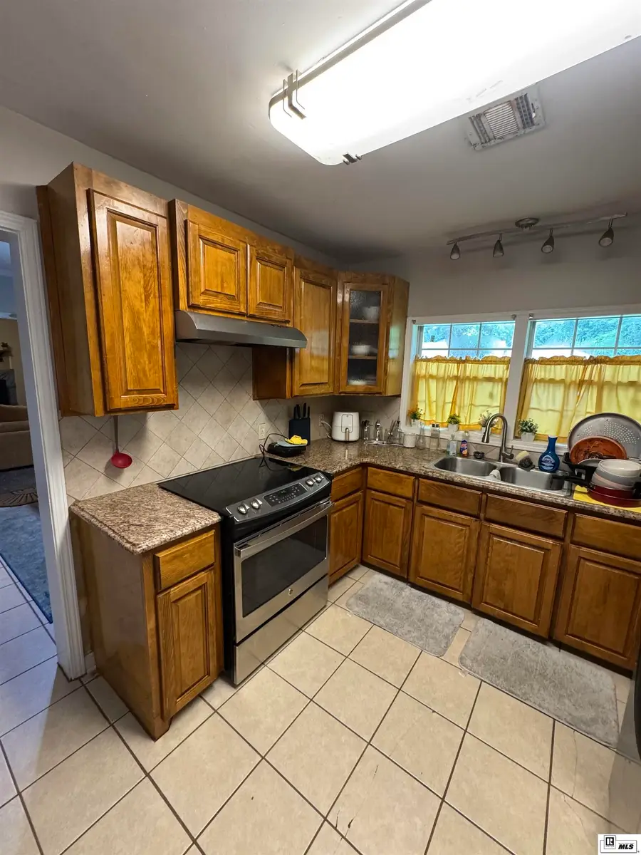 1906 Filhiol Avenue, Monroe, LA 71203 - #2