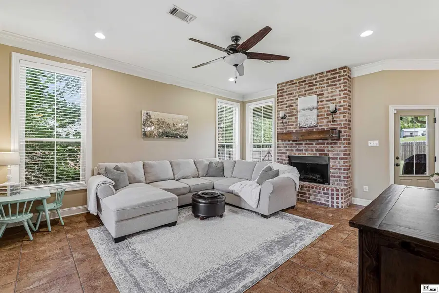 220 Austin Oaks Circle, West Monroe, LA 71292 - #3