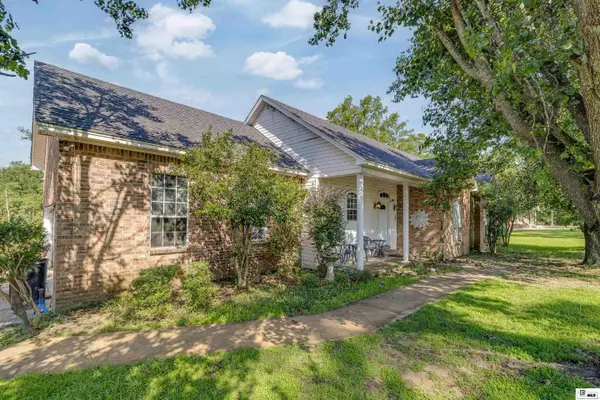 305 Bayou Oaks Drive, Monroe, LA 71203