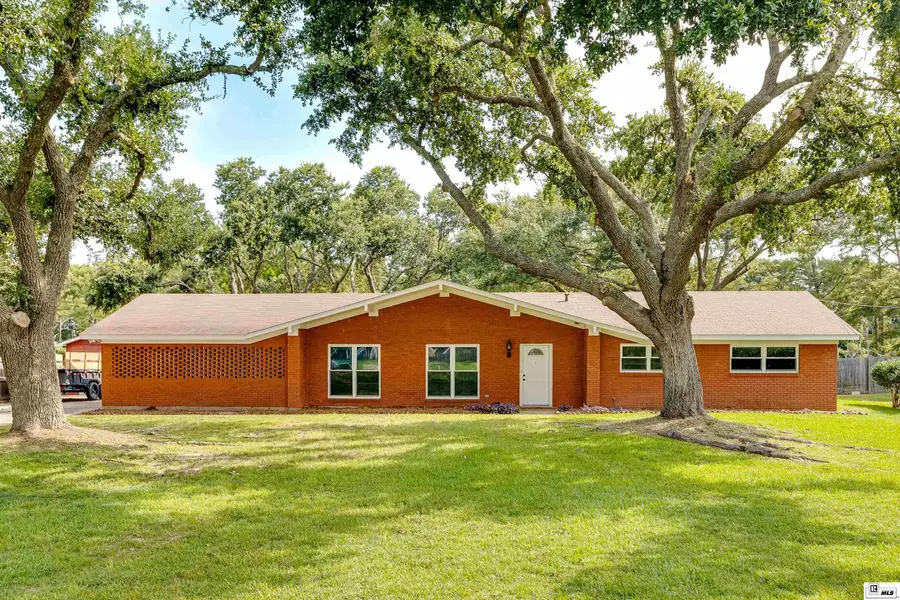 305 Raymond Drive, Monroe, LA 71203 - #2