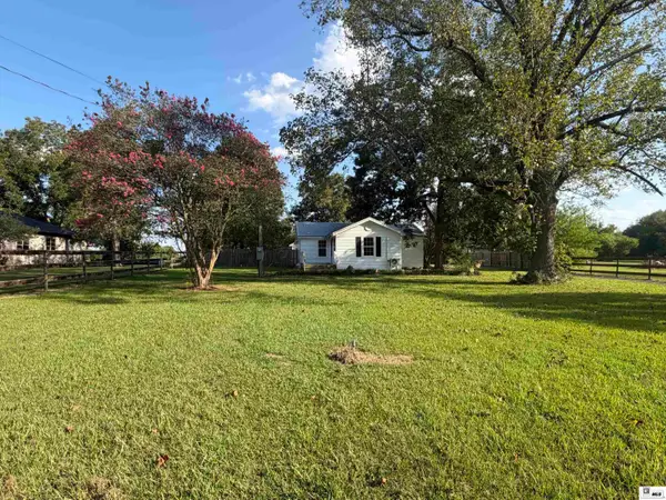 3934 Highway 2, Oak Grove, LA 71263