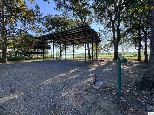 299 Deer Park Highway, Vidalia, LA 71373