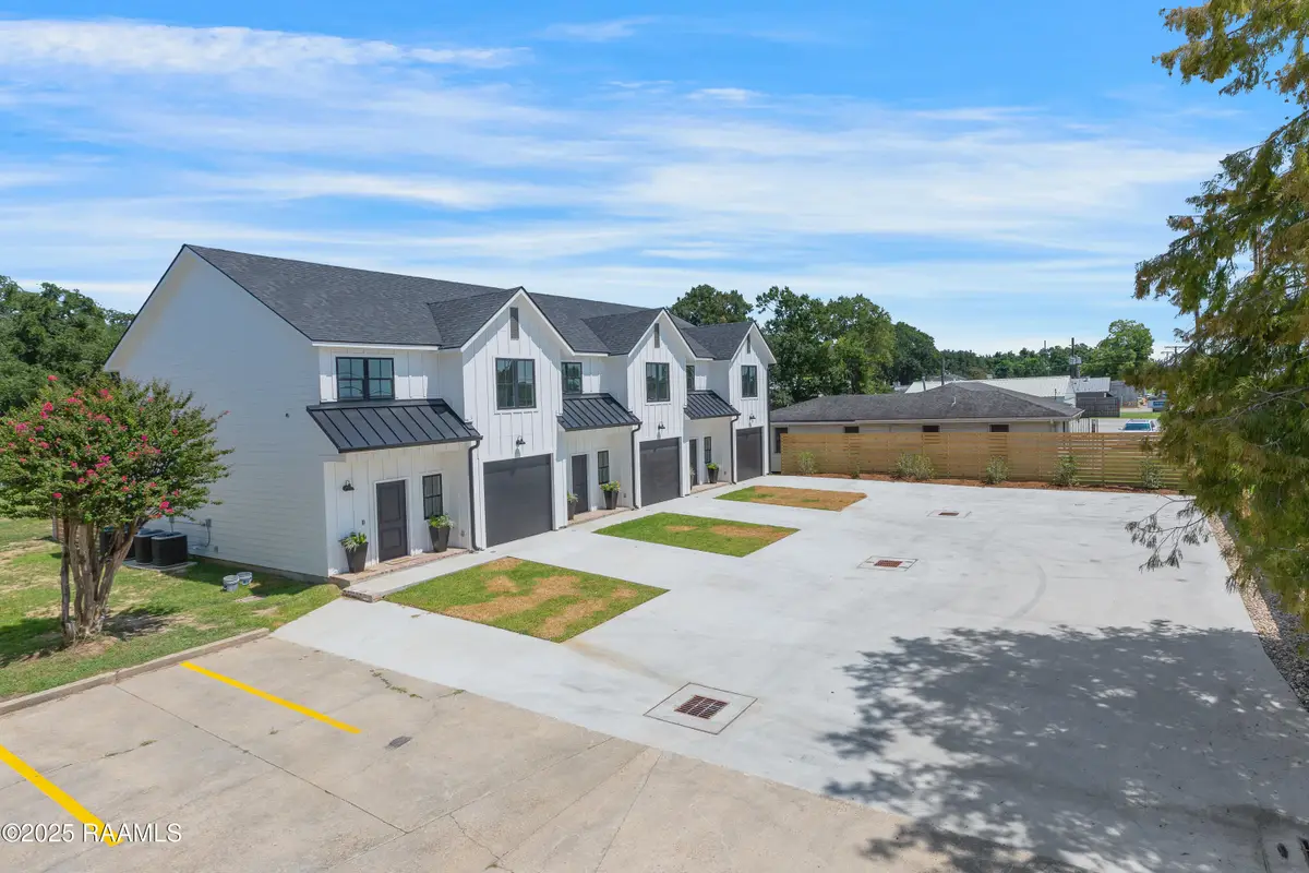 424 Eraste Landry Road, Lafayette, LA 70506 - Image #1