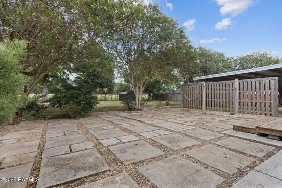 117 Glenfield Drive, Youngsville, LA 70592 - Image #2