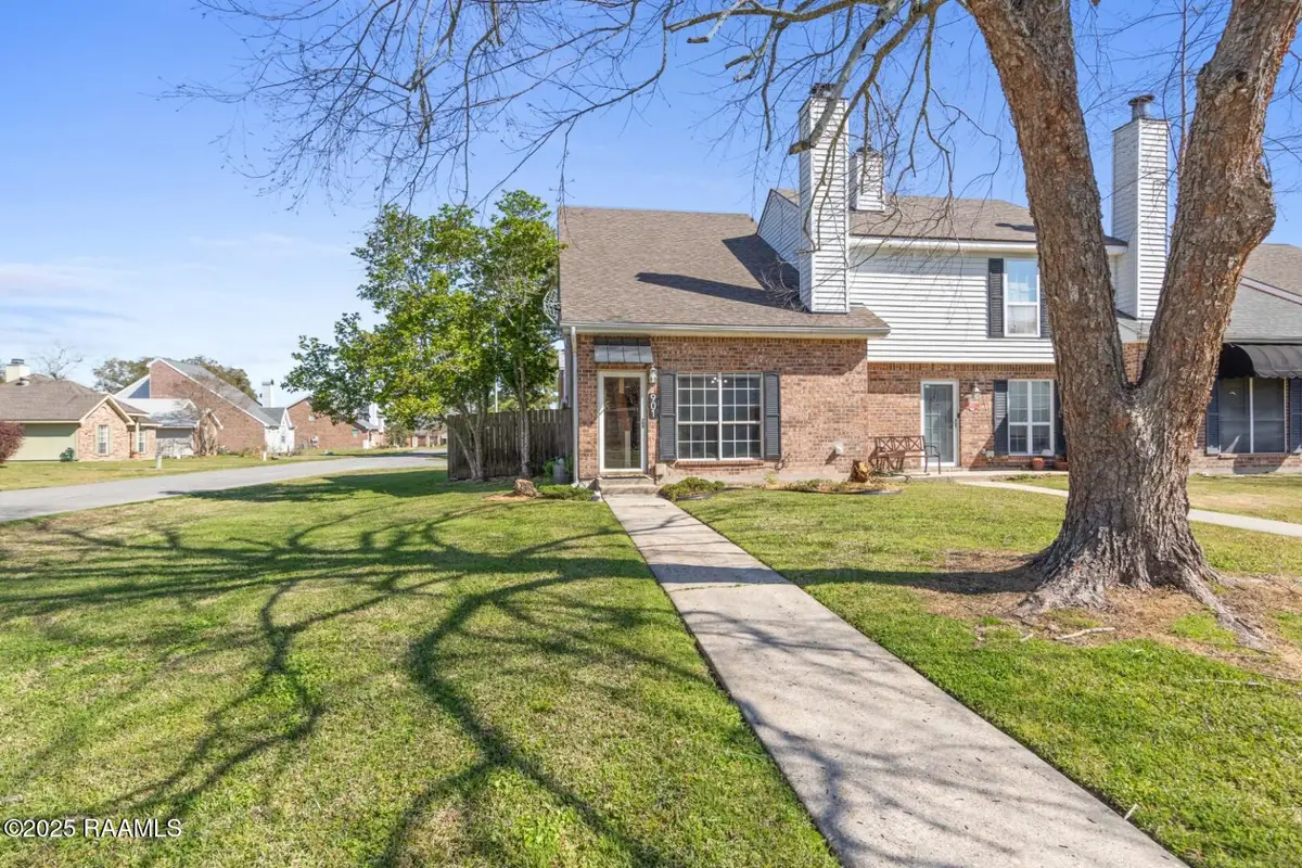 901 Carriage Light Loop, Youngsville, LA 70592 - Image #1