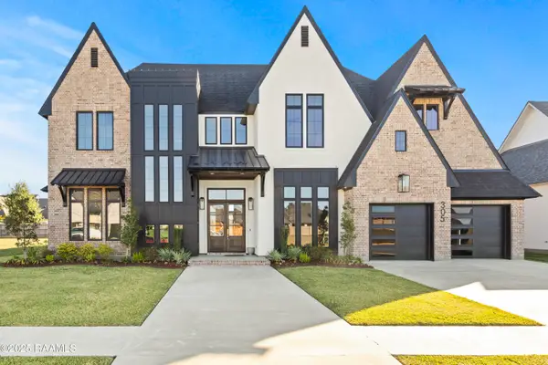 305 Sunset Palm Court, Youngsville, LA 70592