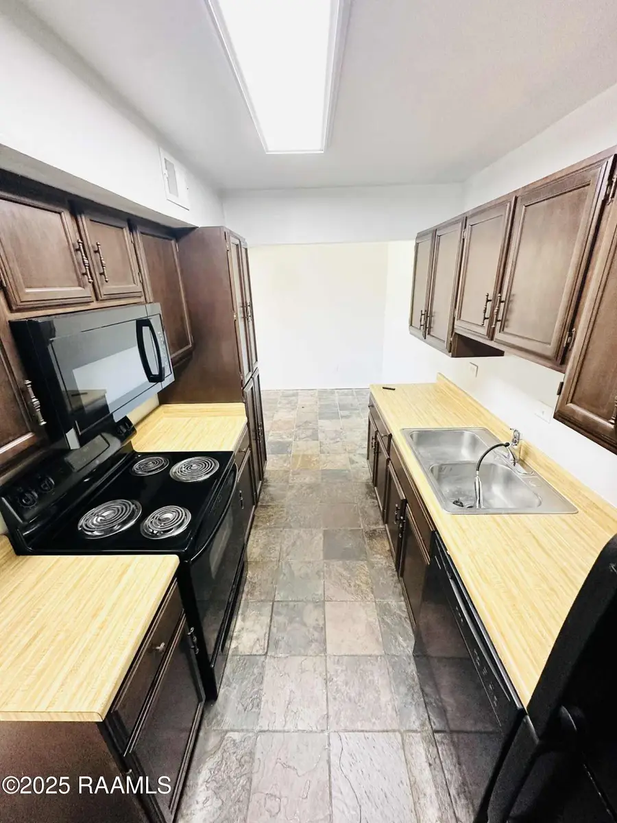 200 Lodge Drive #405, Lafayette, LA 70506 - Image #3