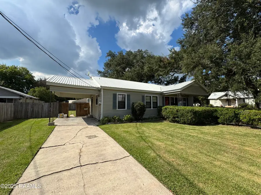 206 S Martin Luther King Jr Drive, Saint Martinville, LA 70582 - Image #2