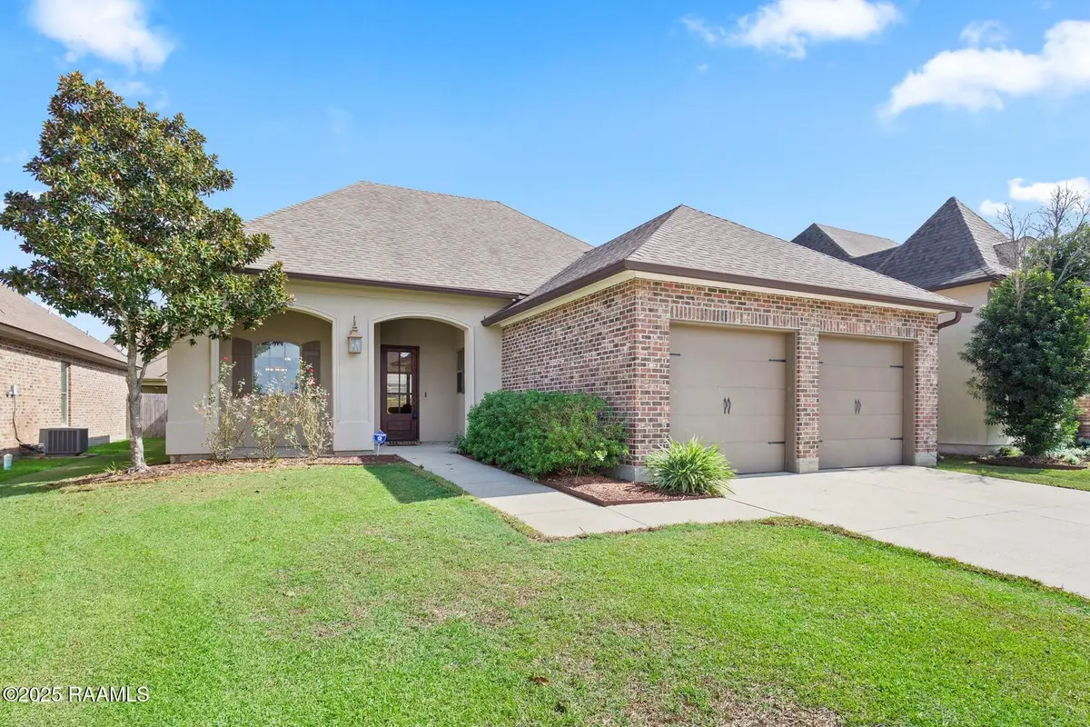 116 Autumnbrook Drive, Broussard, LA 70518 - Image #1
