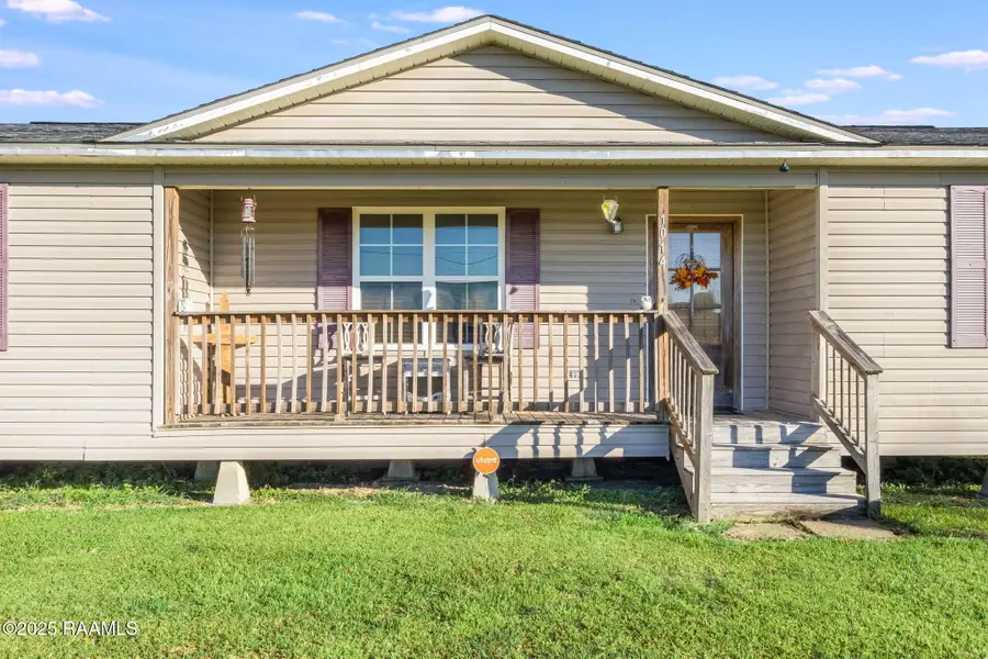 1014 Stanley Robert Road, Breaux Bridge, LA 70517 - Image #2