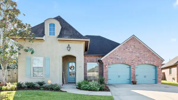 813 Flambant Drive, Broussard, LA 70518