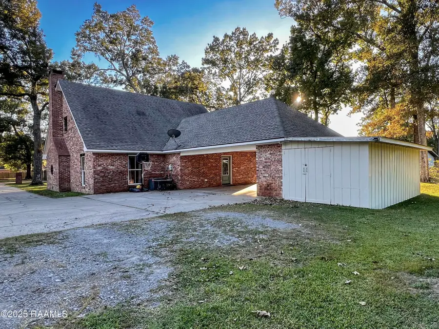 1104 N Monte Blanc Drive, Abbeville, LA 70510 - Image #2