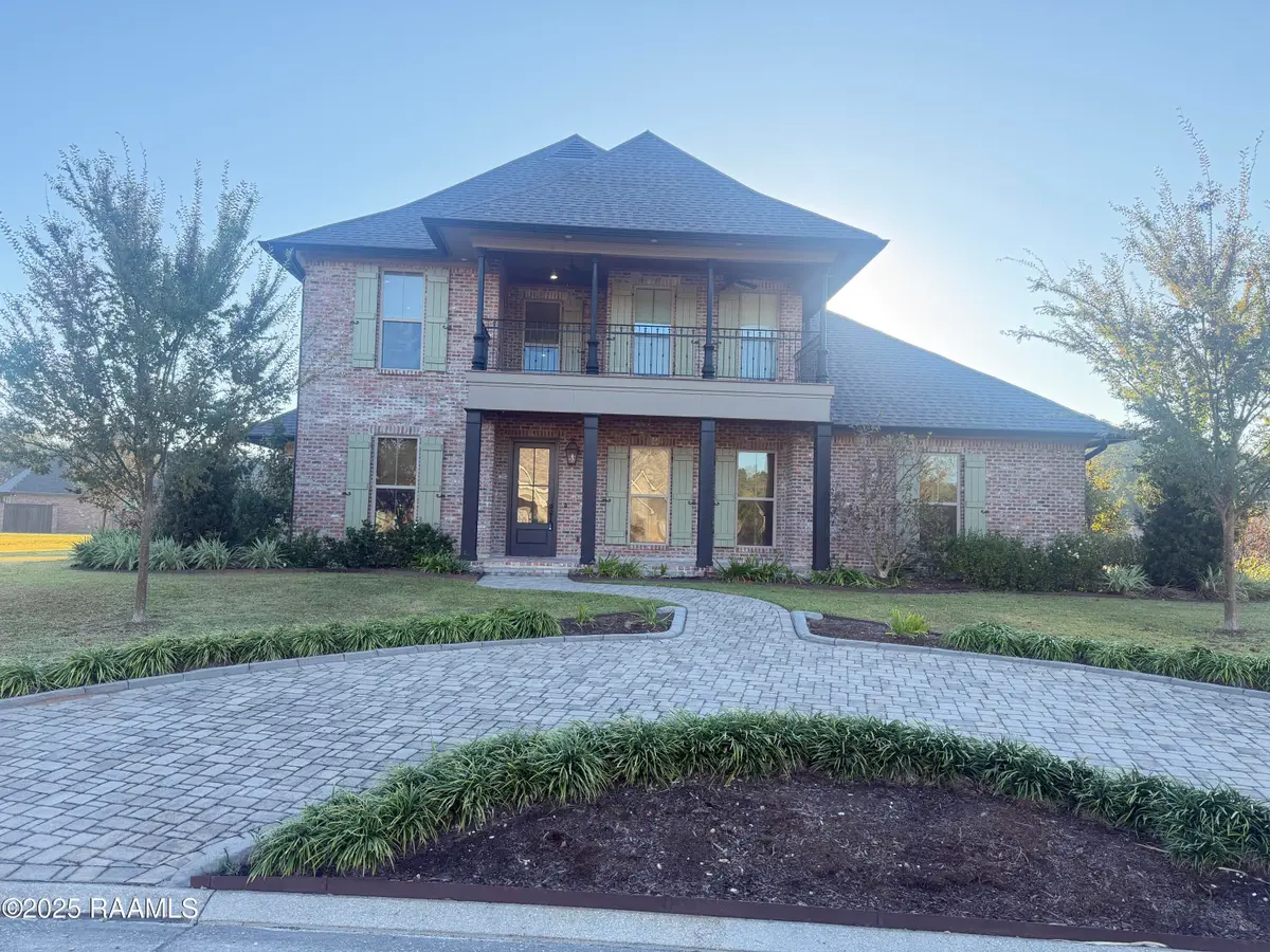 30 Shadows Bend Boulevard, New Iberia, LA 70563 - Image #1