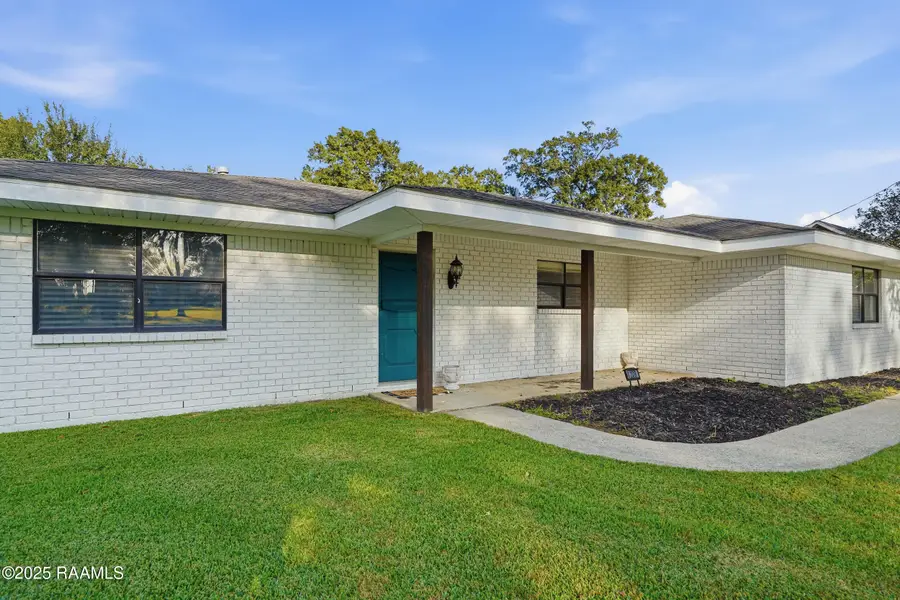 209 Sandager Avenue, Jeanerette, LA 70544 - Image #2