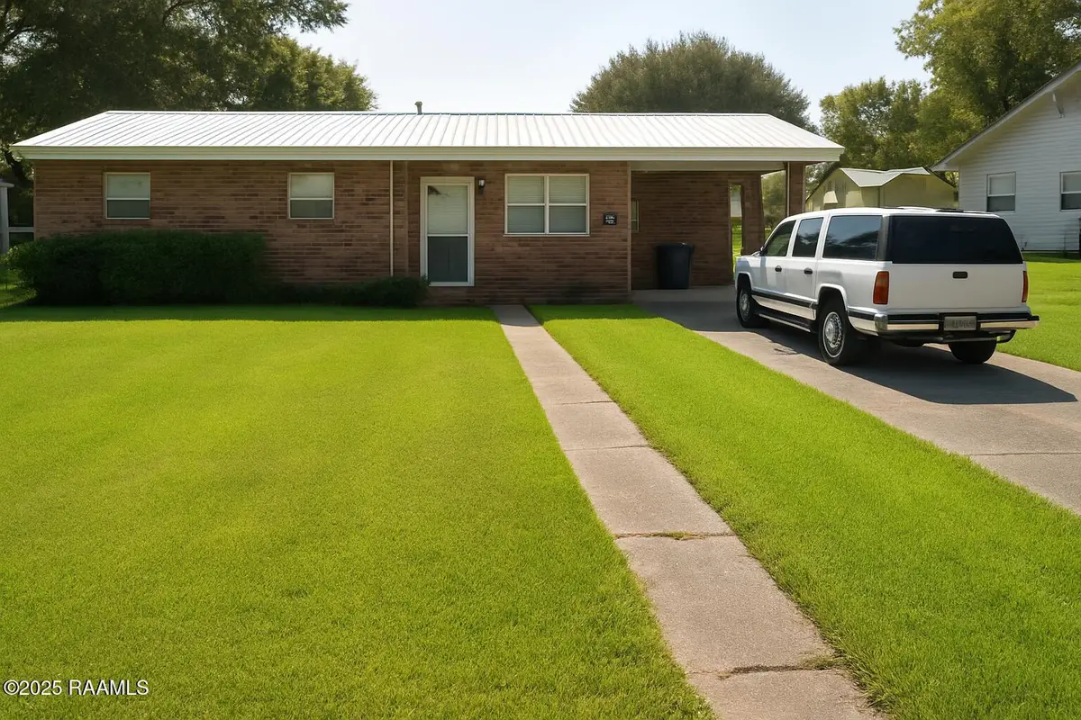 911 E Nezpique Street, Jennings, LA 70546 - Image #1