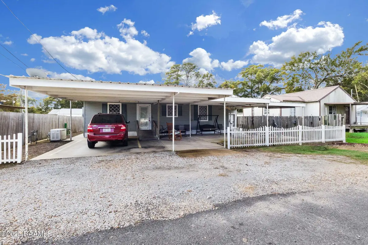 708 E Jeff Davis Avenue, Rayne, LA 70578 - Image #1