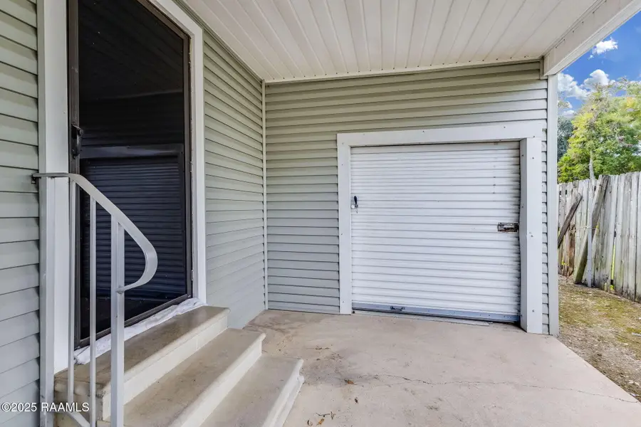 708 E Jeff Davis Avenue, Rayne, LA 70578 - Image #3