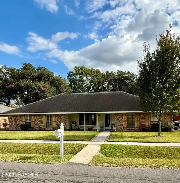705 S Beau Pre Road, Lafayette, LA 70508