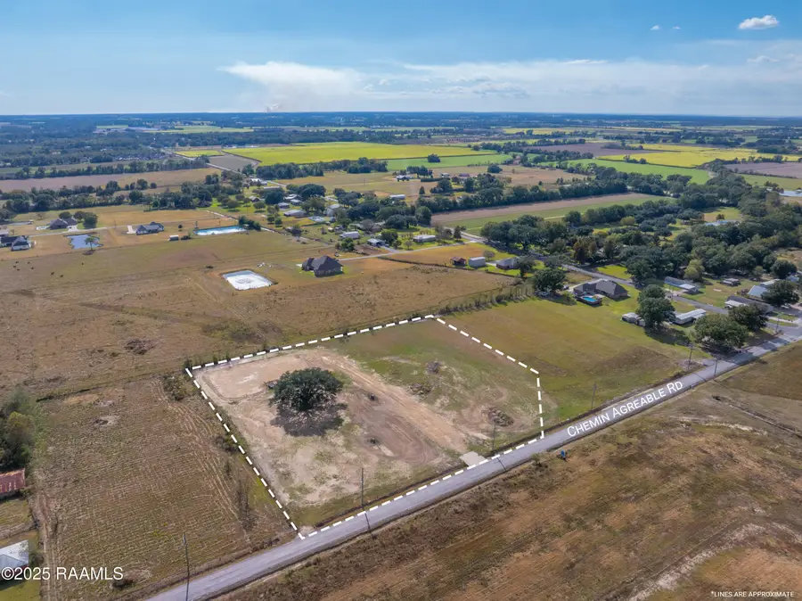 537 Chemin Agreable, Youngsville, LA 70592 - Image #2