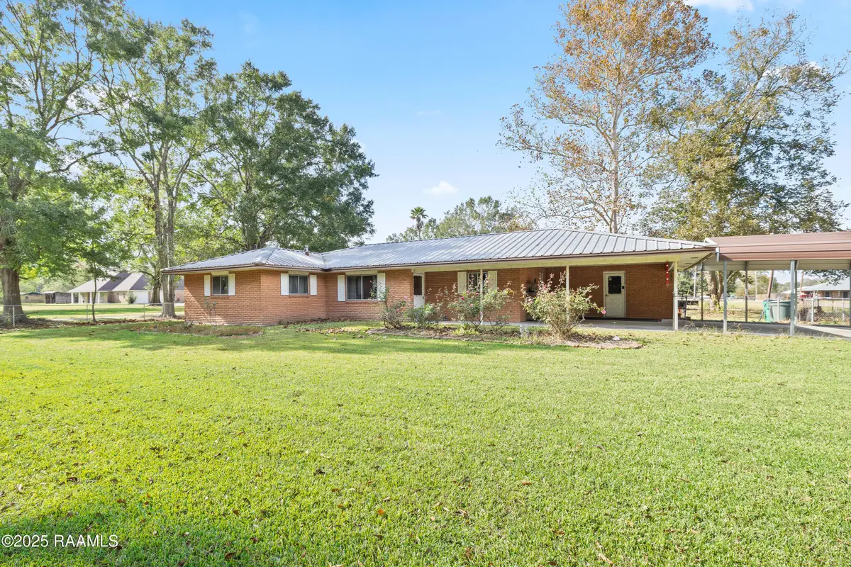 1015 Greenbriar Street, New Iberia, LA 70560 - Image #1