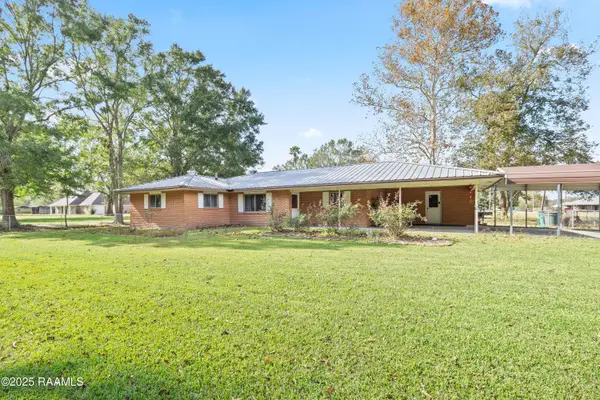 1015 Greenbriar Street, New Iberia, LA 70560