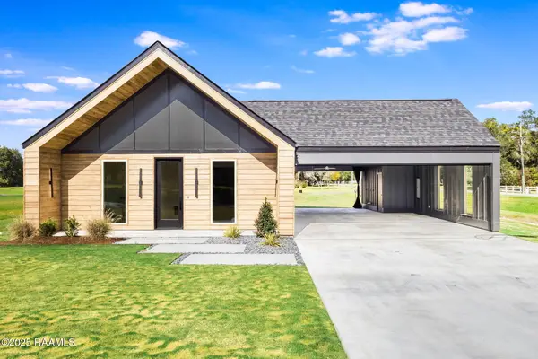 100 La Rue Malaga, Broussard, LA 70518