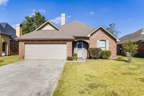 136 Legend Creek Drive, Youngsville, LA 70592