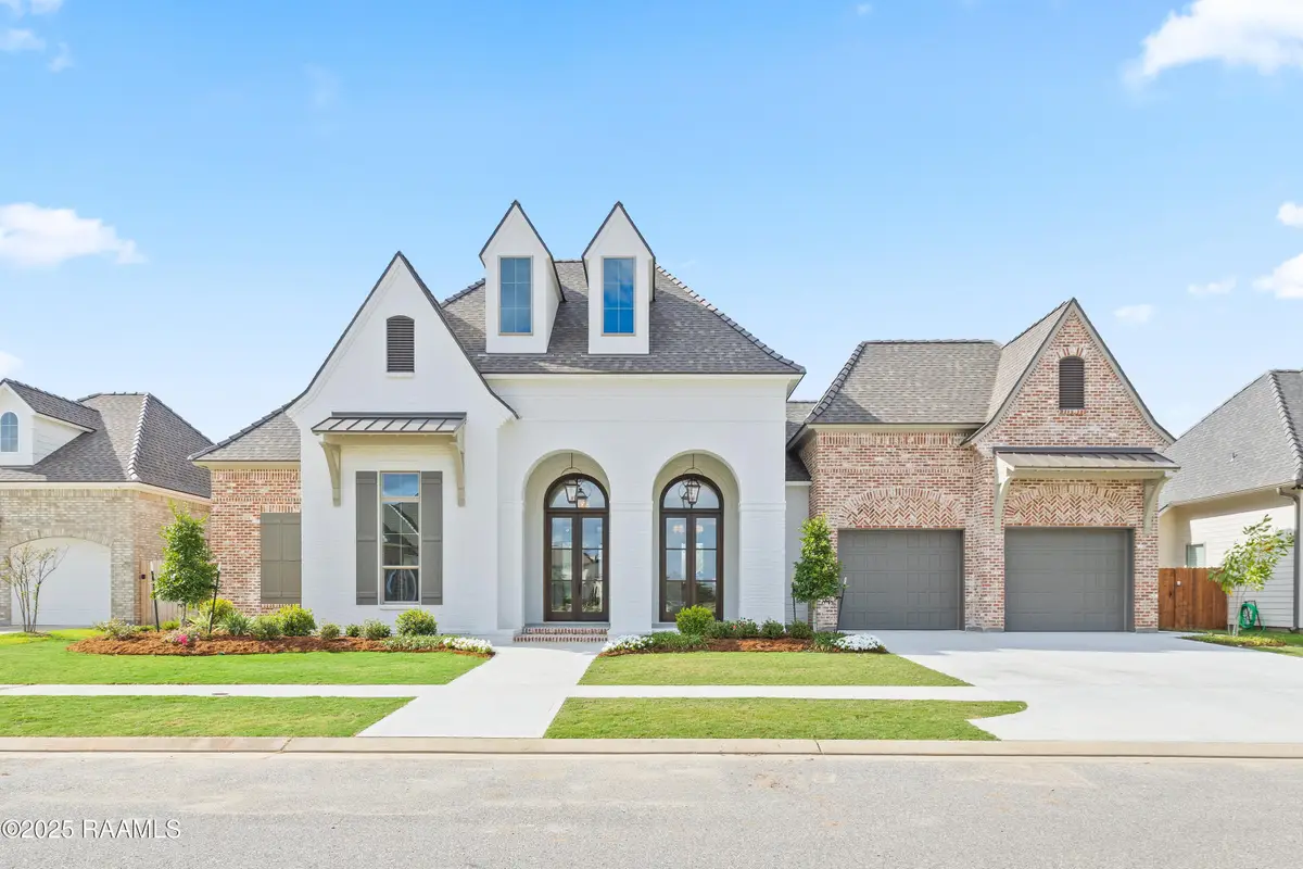 221 Rue De La Rochelle, Broussard, LA 70518 - Image #1