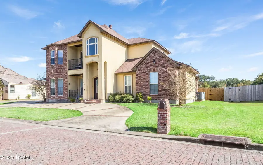 105 Gated Trinity Court, Lafayette, LA 70506 - Image #2